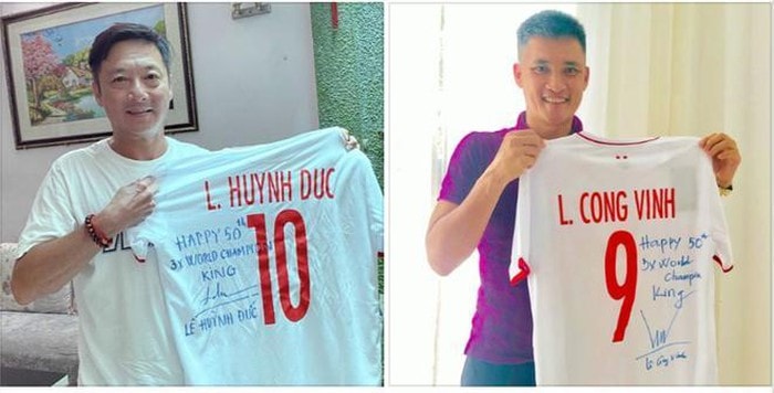 Bộ đôi huyền thoại Việt Nam tặng quà