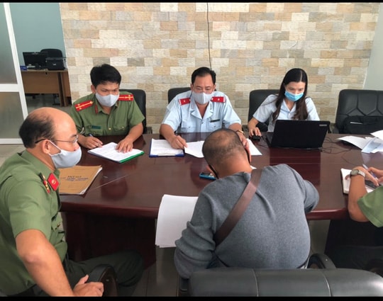 Phạt 10 triệu đồng hướng dẫn viên khoe dẫn đoàn khách trốn khỏi Đà Nẵng. Ảnh: TL.