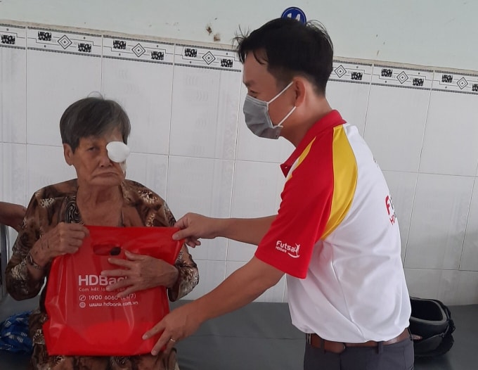 Năm 2020, HDBank sẽ tiếp tục hành trình đồng hành mang lại ánh sáng cho 1.000 bệnh nhân nghèo.