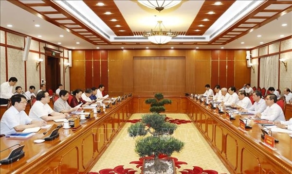 Chủ tịch Quốc hội Nguyễn Thị Kim Ngân chủ trì cuộc họp của Bộ Chính trị với Ban Thường vụ Thành ủy Cần Thơ, chiều 31/7/2020, tại Hà Nội. Ảnh: TTXVN