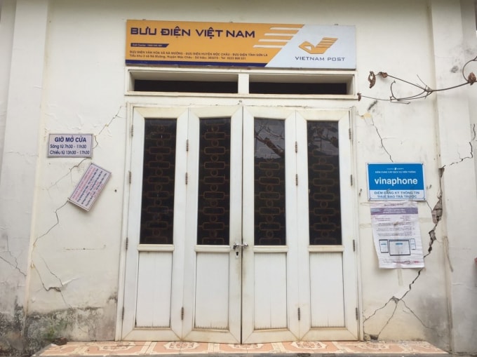 Ngôi nhà bị ảnh hưởng do động đất ở Sơn La hôm 27/7. Ảnh: TL.