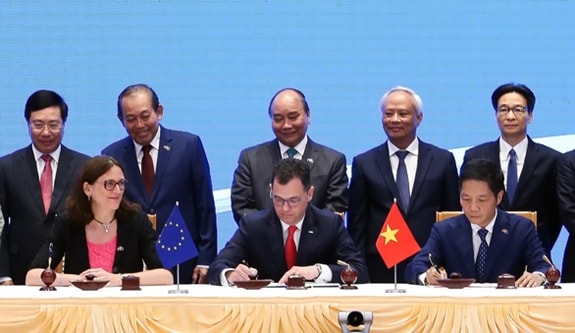 Lễ ký kết Hiệp định thương mại đầu tư (EVFTA).