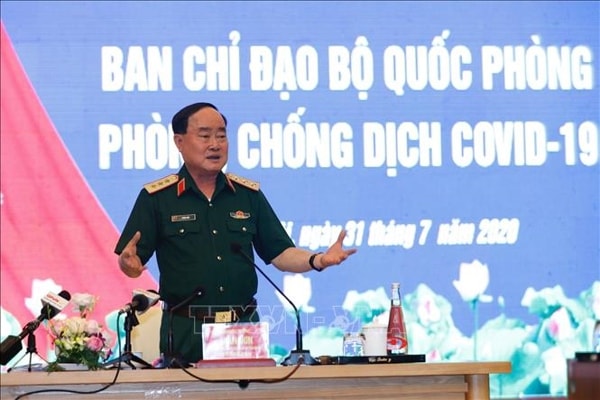 Thượng tướng Trần Đơn, Thứ trưởng Bộ Quốc phòng, Trưởng Ban Chỉ đạo Bộ Quốc phòng chủ trì cuộc họp. Ảnh: TTXVN