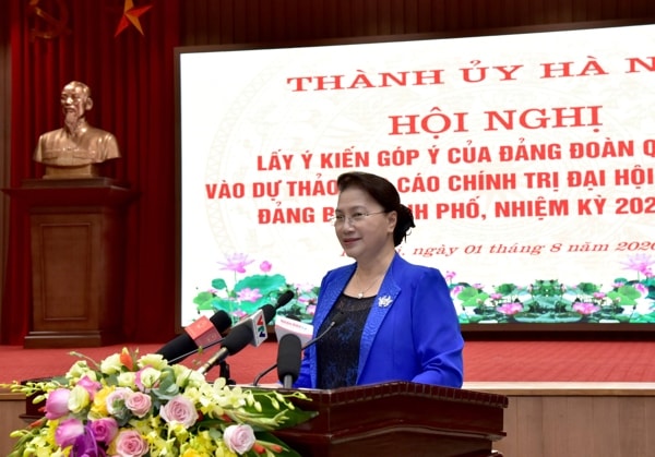 Chủ tịch Quốc hội Nguyễn Thị Kim Ngân phát biểu tại hội nghị. Ảnh: ĐBND