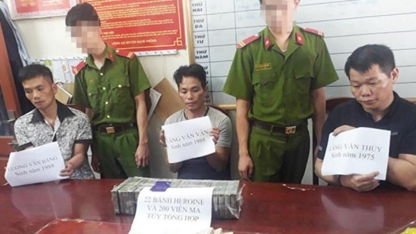 Các đối tượng tại thời điểm bị cơ quan công an bắt giữ. Ảnh: DV