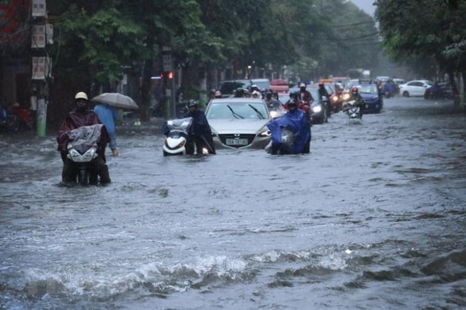 Tuyến phố Cầu Đất, Hải Phòng bị ngập. Ảnh: Hoàng Ngọc/TTXVN.