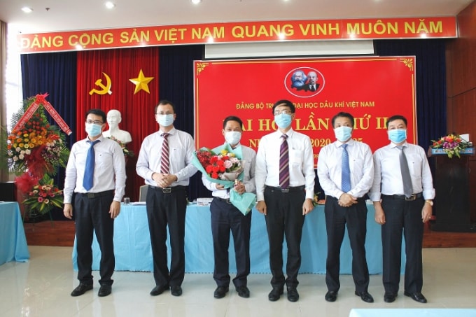 Đại hội Đảng bộ PVU diễn ra trong mùa Covid-19