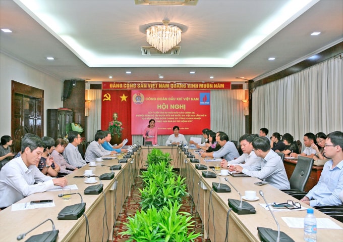 Hội nghị lấy ý kiến cho Dự thảo Báo cáo chính trị Đại hội của Công đoàn DKVN