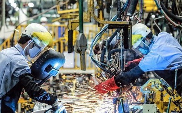 Sản xuất công nghiệp tiếp tục gặp khó khăn trong 7 tháng đầu năm 2020