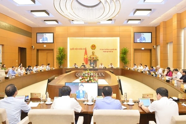 Phiên họp thứ 46 của Ủy ban Thường vụ Quốc hội. Ảnh: quochoi.vn