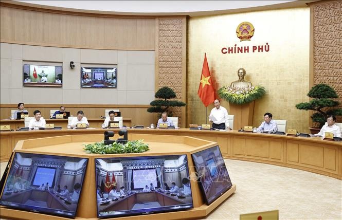Thủ tướng Nguyễn Xuân Phúc phát biểu tại phiên họp. Ảnh: TTXVN