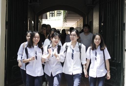 Ngoài Đà Nẵng và một số huyện, thành phố của Quảng Nam bị lùi lịch thi, thí sinh cả nước thi đúng kế hoạch từ ngày 8 đến 10/8 (ảnh Trinh Phúc).