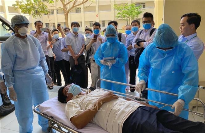 Hiện nay công tác ứng phó với dịch Covid -19 đang được tiến hành khẩn trương tại nhiều địa phương (ảnh nguồn internet).