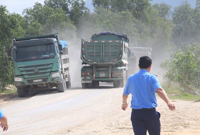4 thanh tra giao thông bị truy tố về tội nhận hối lộ. Ảnh minh họa