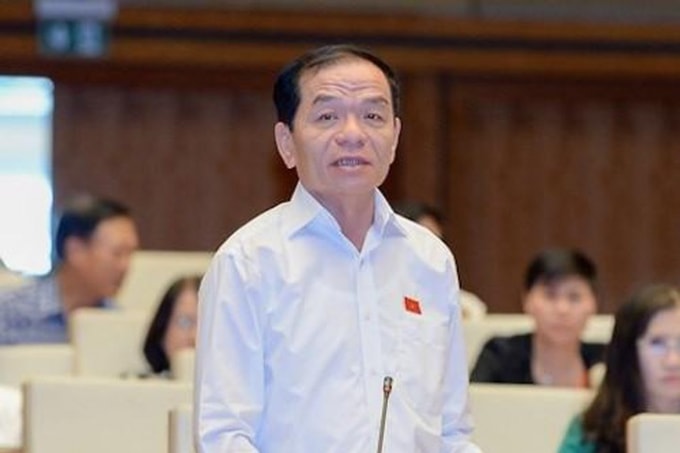 Đại biểu Quốc hội Lê Thanh Vân cho rằng những cán bộ lãnh đạo như Bí thư, Chủ tịch, Phó chủ tịch không làm gì, giữ cho mình an toàn thì phải xứ lý.