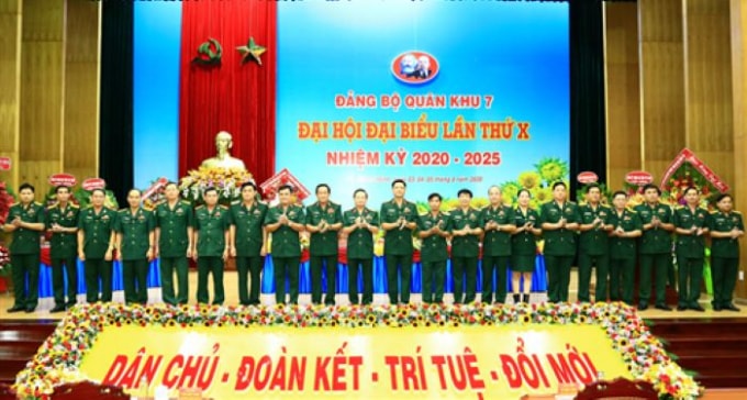 Ban chấp hành Đảng bộ Quân khu 7 nhiệm kỳ 2020 - 2025 ra mắt đại hội