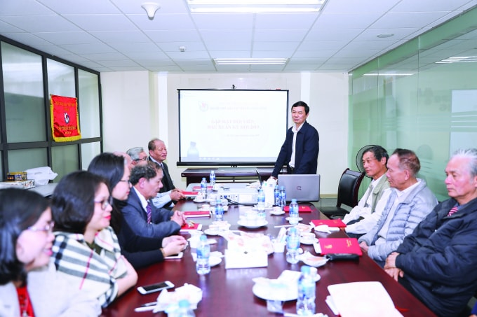 Chi hội Nhà báo Tạp chí Xây dựng Đảng gặp mặt hội viên nhân dịp đầu Xuân Kỷ Hợi 2019 (ngày 26/2/2019). Ảnh: Nguyễn Thắng.