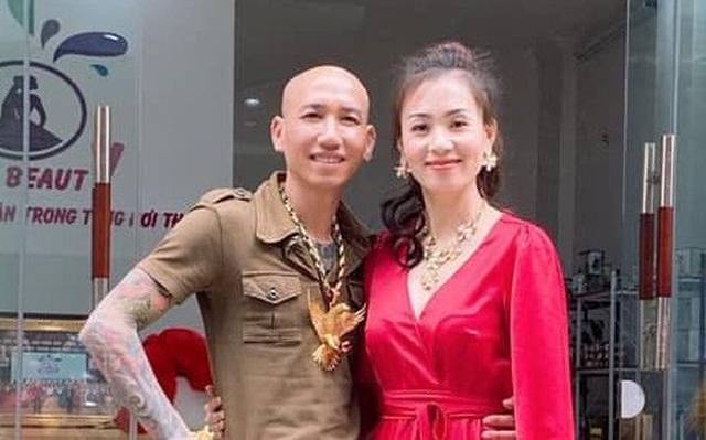 Vợ chồng Phú Lê.