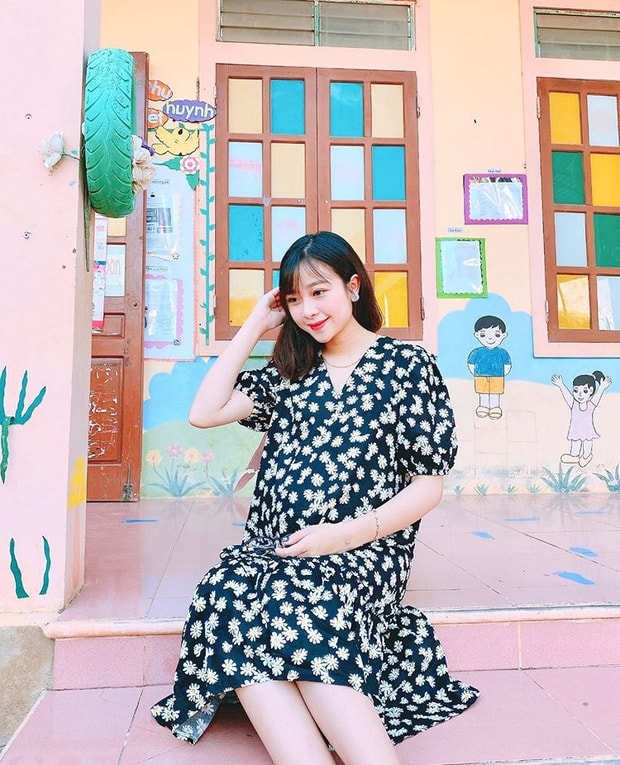Cô vợ Nhật Linh xinh đẹp của Văn Đức có lẽ đã cuối kỳ thai nghén, cặp vợ chồng trẻ sắp chào đón thành viên mới trong gia đình. Ảnh: internet.