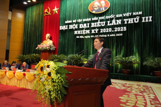 Đồng chí Nguyễn Thành Hưởng – Bí thư Đảng uỷ, Trưởng Ban QLDA Điện lực Dầu khí Thái Bình 2 phát biểu tham luận tại Đại hội đại biểu Đảng bộ Tập đoàn Dầu khí Quốc gia Việt Nam lần thứ III, nhiệm kỳ 2020 – 2025