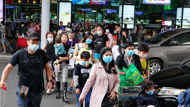 Đến nay, Hà Nội đã xét nghiệm nhanh trên 72.000 người, ghi nhận 12 ca dương tính. Ảnh minh họa.