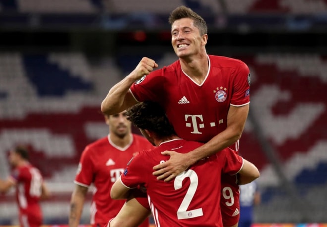 Cầu thủ Lewandowski đang trở thành chân sút hứa hẹn phá kỷ lục ghi bàn của Cristiano Ronaldo và Messi. Ảnh: internet.
