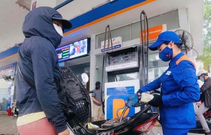 Giá dầu thế giới trong tuần liên tục giảm sút. Ảnh: TL.