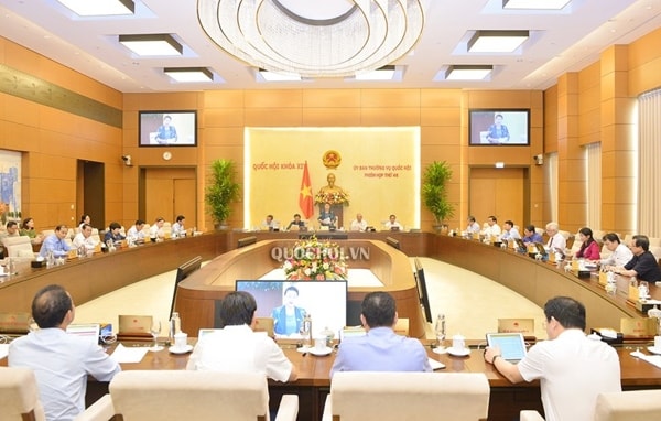 Phiên họp thứ 46 của Ủy ban Thường vụ Quốc hội