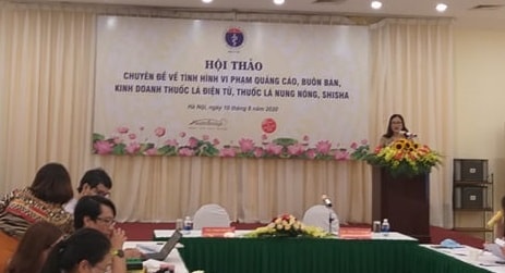 Các chuyên gia cảnh báo về sự nguy hại của thuốc lá điện tử (ảnh Trinh Phúc).