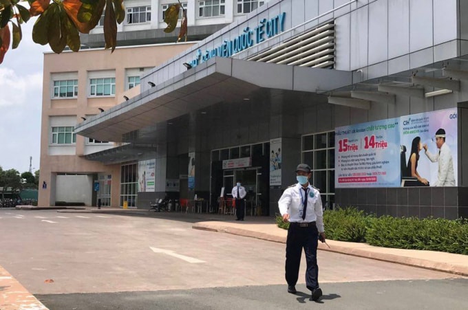 Bệnh viện Quốc tế City mở cửa trở lại sau 2 tuần tạm ngưng vì Covid-19. Ảnh: TL.