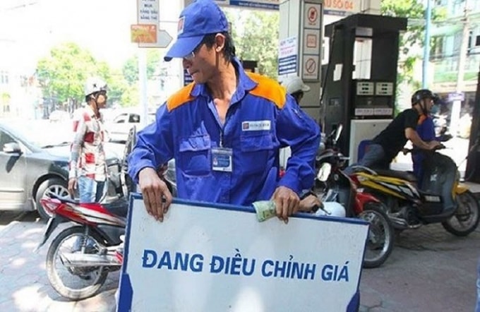 Giá xăng dầu ngày mai sẽ giảm sau 5 lần tăng liên tiếp? Ảnh: TL.