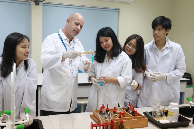 Học sinh được thực hành và nghiên cứu các môn học chuyên sau.
