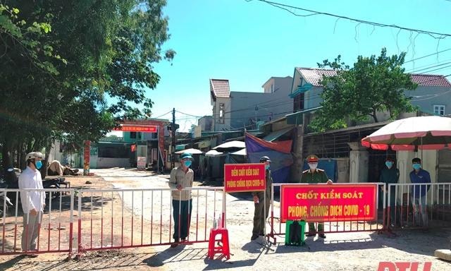 Ngoại trừ khu cách ly ở phường Quảng Vinh, TP. Sầm Sơn và trạm kiểm soát ở huyện Nga Sơn, các địa phương khác trong tỉnh không được lập chốt kiểm soát dịch bệnh Covid-19 cấp huyện, xã.