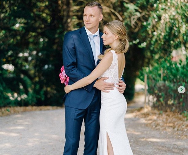 Mối tình giữa Bernd Leno và bạn gái Sophie Christin kết thúc tuyệt đẹp. Ảnh: internet.