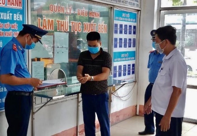 Bảo đảm trật tự an toàn giao thông, phòng chống dịch bệnh Covid-19 dịp nghỉ lễ 2/9 trên địa bàn Thành phố Hà Nội. Ảnh minh họa