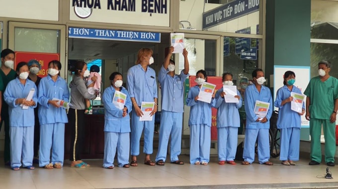 10 bệnh nhân được công bố khỏi bệnh là một tín hiệu tích cực trong cuộc chiến chống Covid -19 (ảnh TL).