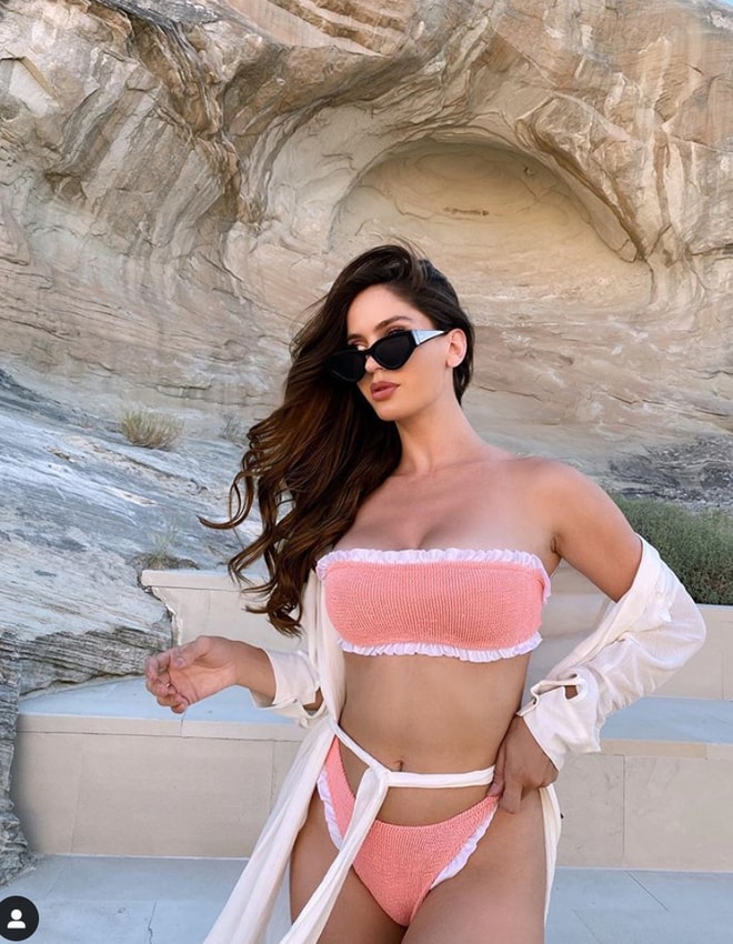 Một vẻ đẹp đầy quyến rũ của Natalia Barulich. Ảnh: internet.