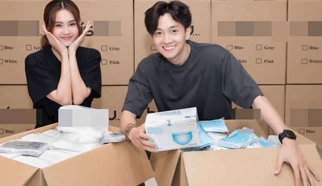 Nghệ sĩ Ninh Dương Lan Ngọc, Ngô Kiến Huy chuyển 250.000 chiếc khẩu trang tặng Quảng Nam - Đà Nẵng. Ảnh: internet.