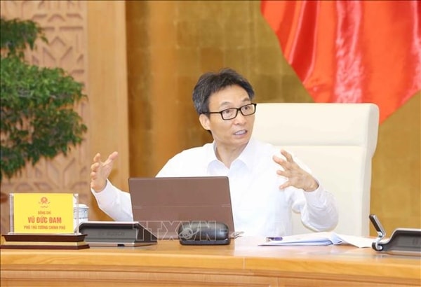 Phó Thủ tướng Vũ Đức Đam, Trưởng Ban Chỉ đạo phát biểu tại cuộc họp. Ảnh: TTXVN