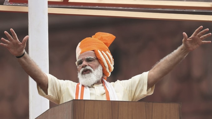Thủ tướng Narendra Modi phát biểu trong lễ kỷ niệm quốc khánh Ấn Độ - Ảnh: Reuters