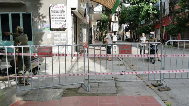 Hiện tại rất nhiều khu dân cư ở Hải Dương đã phải phong tỏa, cách ly vì dịch Covid-19 diễn biến phức tạp. Ảnh: internet.