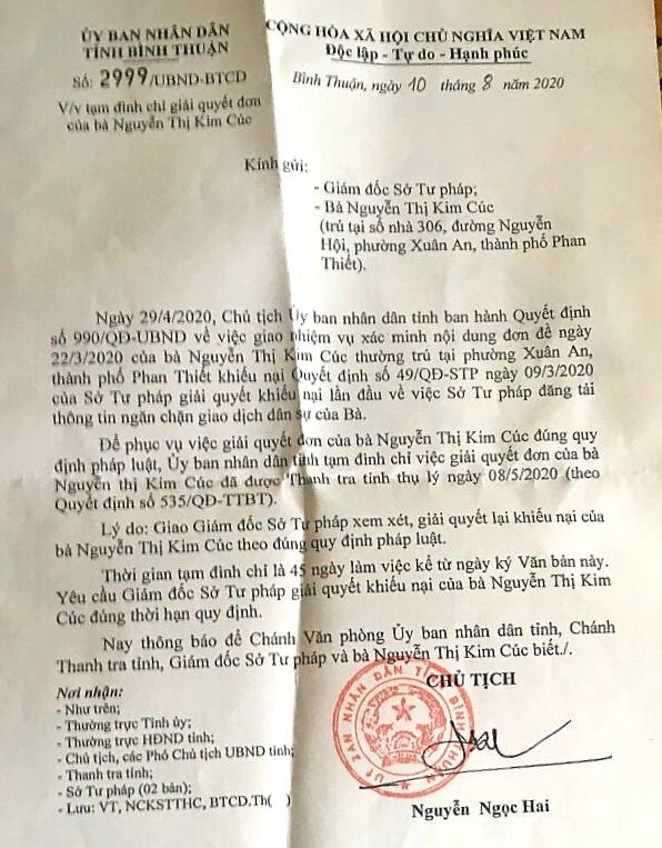... nhưng làm một nẻo.