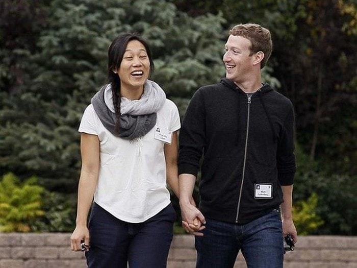 Nhà sáng lập, CEO Facebook gặp gỡ vợ Priscilla Chan trong những ngày hai người còn học chung tại Đại học Harvard. Ảnh: internet.