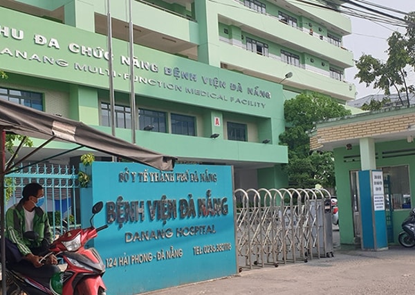 Từ 0h ngày 28/7 đến nay, tất cả phương tiện giao thông đi, đến Đà Nẵng đã dừng hoạt động, nên nhiều người dân bị kẹt lại