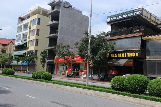 Đường phố tại TP Hải Dương sau khi có quyết định cách ly xã hội.