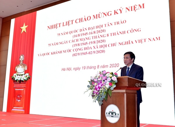 Tổng Thư ký Quốc hội, Chủ nhiệm Văn phòng Quốc hội Nguyễn Hạnh Phúc phát biểu tại buổi lễ. Ảnh: quochoi.vn