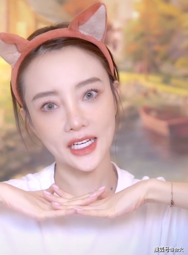 Hình ảnh sau khi make up của người đẹp.