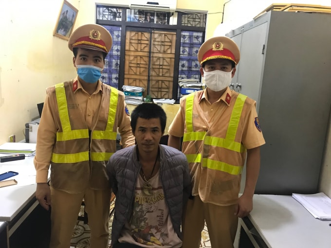 Chiến công của đội CSGT số 9 trong ngày kỷ niệm 75 năm thành lập CAND. Ảnh: Hùng Nguyễn