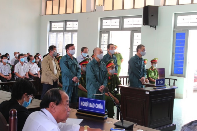 Các bị cáo tại phiên tòa.