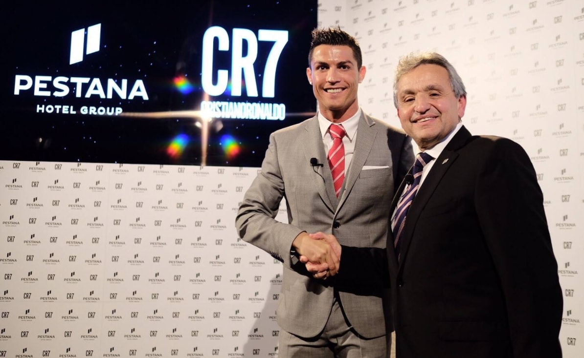 Tiền đạo Ronaldo sẽ sớm có khách sạn mang thương hiệu mình ở Manchester. Ảnh: internet.